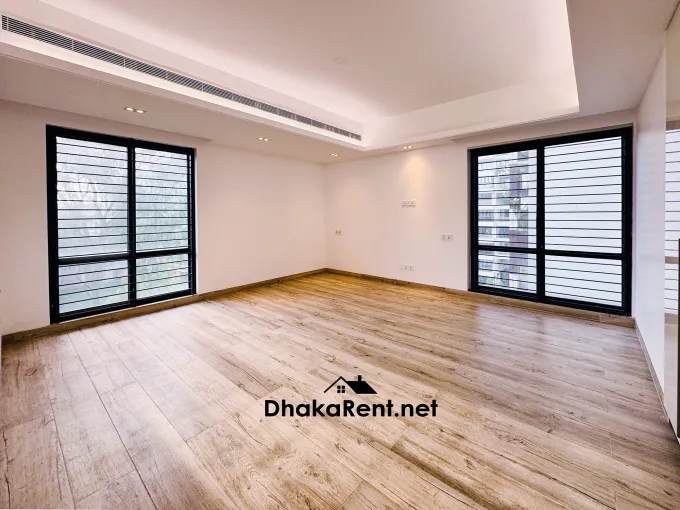 Sunlit Luxurious spacious apartment 