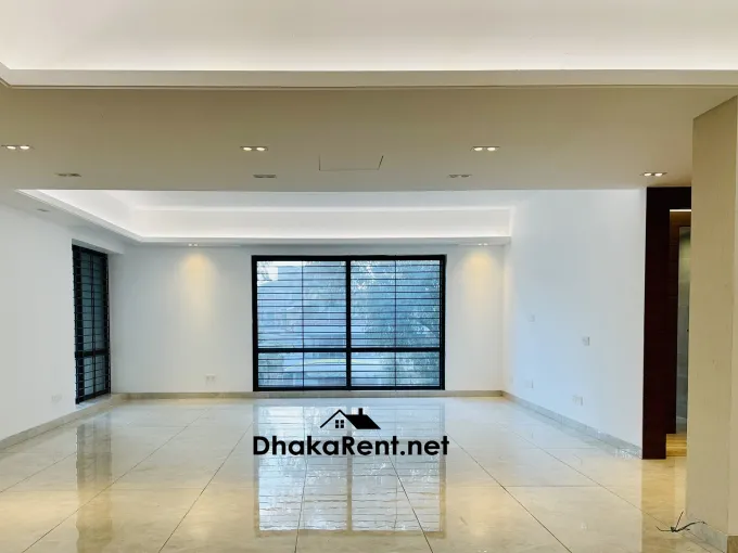 Sunlit Luxurious spacious apartment 