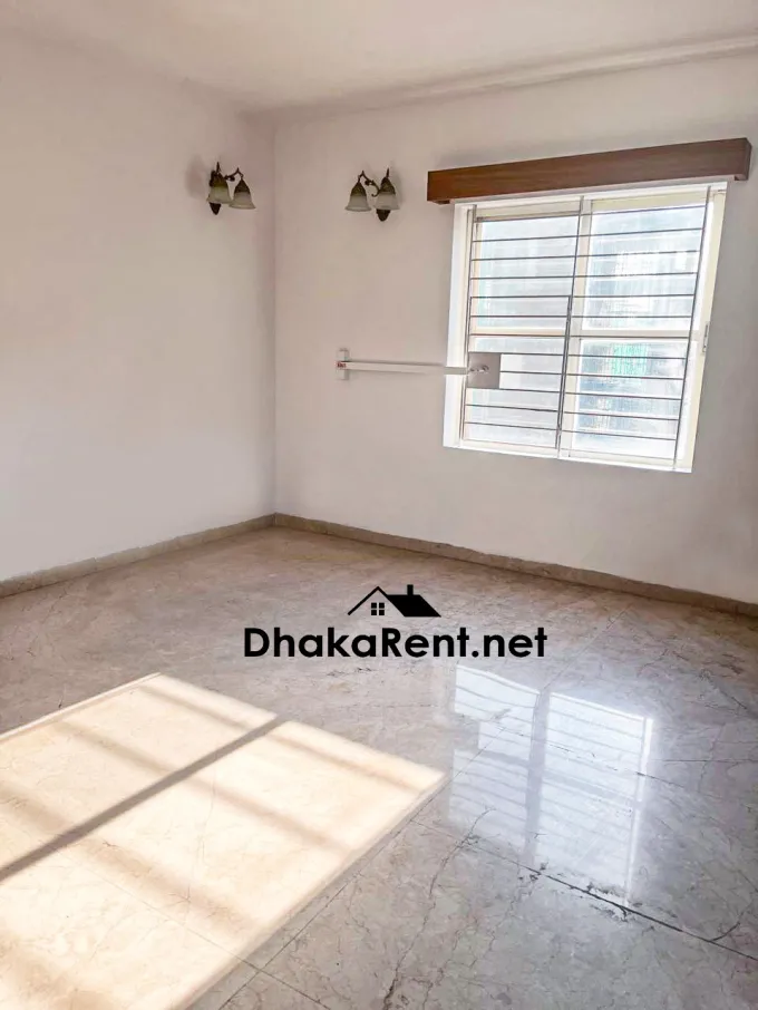 Bright, Secure & Spacious Modern 4 Bedroom Apartment