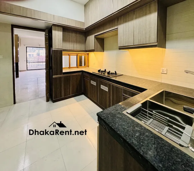 Luxurious 3-bedroom apartment for Family of 4