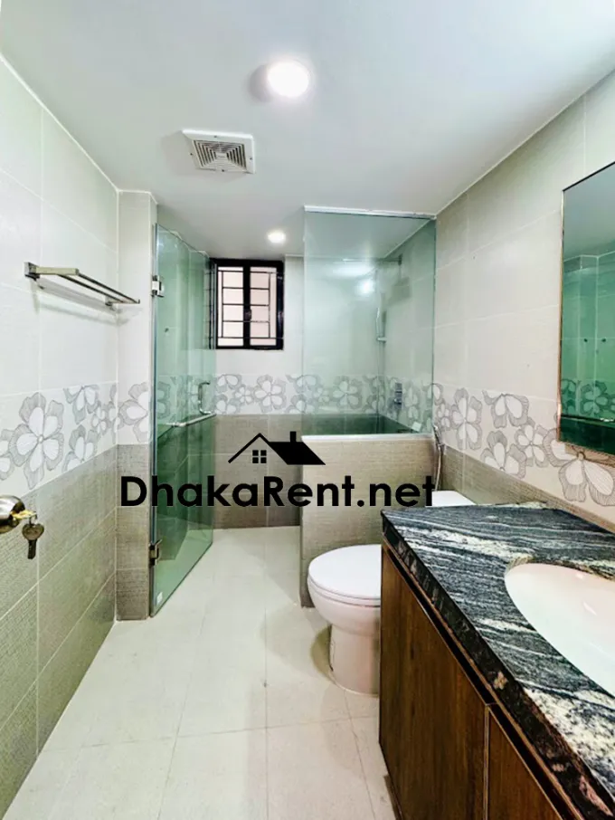 Luxurious 3-bedroom apartment for Family of 4